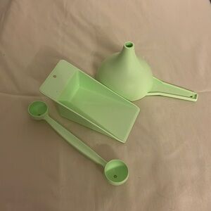 NEW three-piece, Tupperware, miscellaneous kitchen items